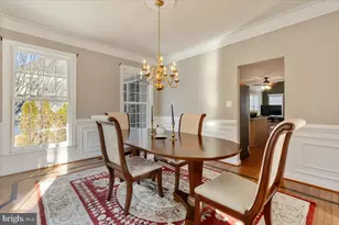 13714 Monet Ct, Chantilly, VA 20151 - Photo 16