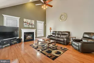 13714 Monet Ct, Chantilly, VA 20151 - Photo 26