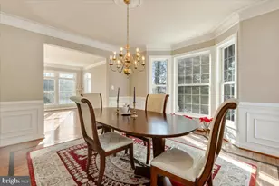 13714 Monet Ct, Chantilly, VA 20151 - Photo 14