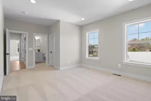 9211 Kilmarnock Dr, Fairfax, VA 22031 - Photo 58