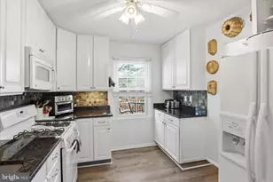 5526 Kendrick Ln, Burke, VA 22015 - Photo 10