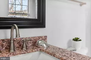 8495 Kitchener Dr, Springfield, VA 22153 - Photo 32