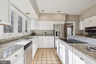 4307 Wynnwood Dr, Annandale, VA 22003 - Photo 16