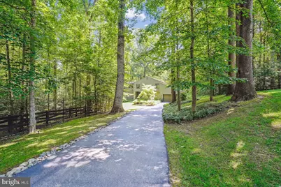 11671 Fox Glen Drive, Oakton, VA 22124 - Photo 6