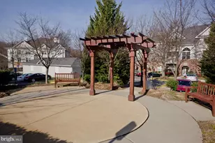 1515 North Point Dr, Reston, VA 20194 - Photo 26