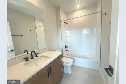 14431 Glen Manor Drive, Chantilly, VA 20151 - Photo 18