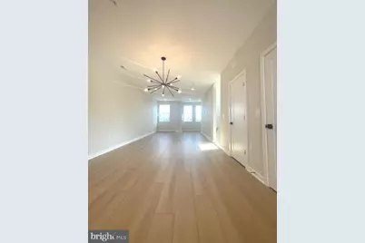 14431 Glen Manor Drive, Chantilly, VA 20151 - Photo 10