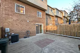 7051 Leewood Forest Dr, Springfield, VA 22151 - Photo 22