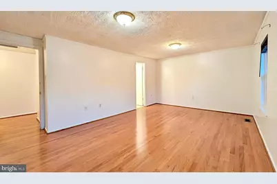 7051 Leewood Forest Drive, Springfield, VA 22151 - Photo 12