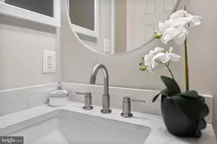 6049 Essex House Square, Alexandria, VA 22310 - Photo 28