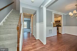 10355 Granite Creek Ln, Oakton, VA 22124 - Photo 4