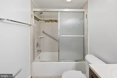 7809 Dassett #303, Annandale, VA 22003 - Photo 6
