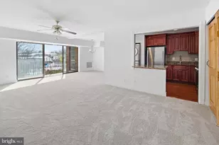 7809 Dassett, Annandale, VA 22003 - Photo 4