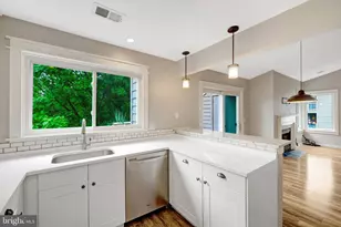 1504 Summerchase Ct, Reston, VA 20194 - Photo 16