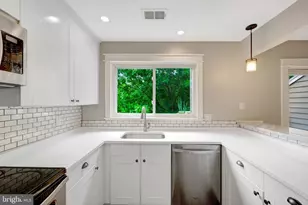 1504 Summerchase Ct, Reston, VA 20194 - Photo 18