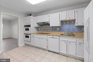 8340 Greensboro Dr, McLean, VA 22102 - Photo 14