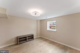 8213 Roxbury Dr, Alexandria, VA 22309 - Photo 6