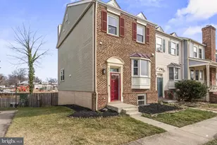 8213 Roxbury Dr, Alexandria, VA 22309 - Photo 32