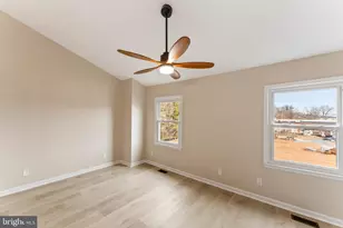 8213 Roxbury Dr, Alexandria, VA 22309 - Photo 28