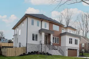 1935 Foxhall Rd, McLean, VA 22101 - Photo 2