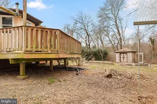 6848 McFall Pl, McLean, VA 22101 - Photo 18