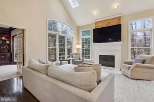 8514 Oak Chase Cir, Fairfax Station, VA 22039 - Photo 10