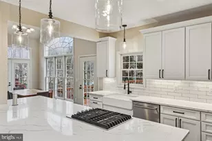 8514 Oak Chase Cir, Fairfax Station, VA 22039 - Photo 6