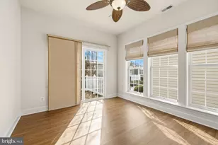 8909 Yellow Daisy Pl, Lorton, VA 22079 - Photo 12