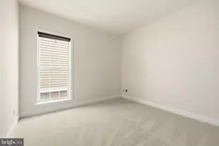 8909 Yellow Daisy Pl, Lorton, VA 22079 - Photo 18