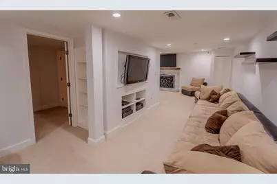 308 Old Courthouse Road NE, Vienna, VA 22180 - Photo 22