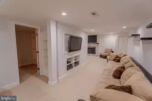 308 Old Court House Rd NE, Vienna, VA 22180 - Photo 22