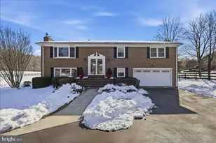 12466 Henderson Rd, Clifton, VA 20124 - Photo 2