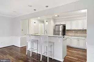 11872 St Trinians Ct, Reston, VA 20191 - Photo 8