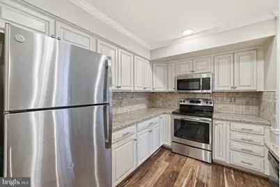 11872 Saint Trinians Court, Reston, VA 20191 - Photo 6