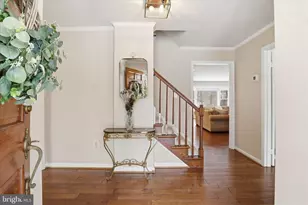 6804 Jeremiah Ct, Fairfax Station, VA 22039 - Photo 10