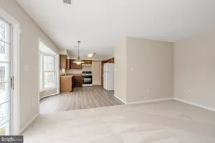 5708 Harrison House Ct, Centreville, VA 20120 - Photo 14