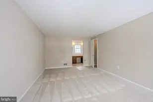 5708 Harrison House Ct, Centreville, VA 20120 - Photo 22