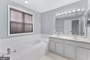 13584 Cedar Run Ln, Herndon, VA 20171 - Photo 28