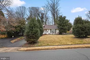 7423 Exmore St, Springfield, VA 22150 - Photo 2