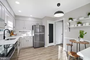 5918 Roberts Common Ct, Burke, VA 22015 - Photo 12