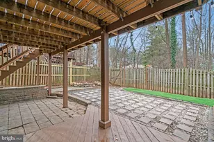 5918 Roberts Common Ct, Burke, VA 22015 - Photo 10