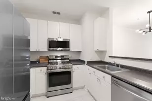 2791 Centerboro Dr, Vienna, VA 22181 - Photo 8