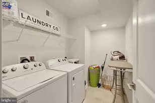 2603 Loganberry Dr, Herndon, VA 20171 - Photo 24