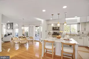 14514 Flag Staff Ct, Centreville, VA 20121 - Photo 24