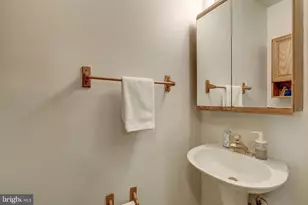 14431 St Germain Dr, Centreville, VA 20121 - Photo 12