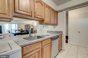 14431 St Germain Dr, Centreville, VA 20121 - Photo 10