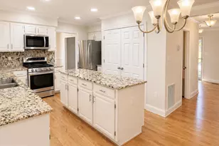 7917 Donegal Ln, Springfield, VA 22153 - Photo 12