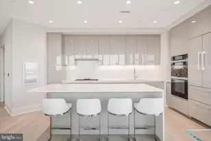 7887 Jones Branch Dr, McLean, VA 22102 - Photo 12