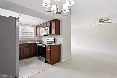 3902 Golf Tee Court #101, Fairfax, VA 22033 - Photo 10