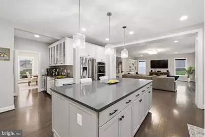 8940 Silvan Woods Court, Fairfax, VA 22031 - Photo 14